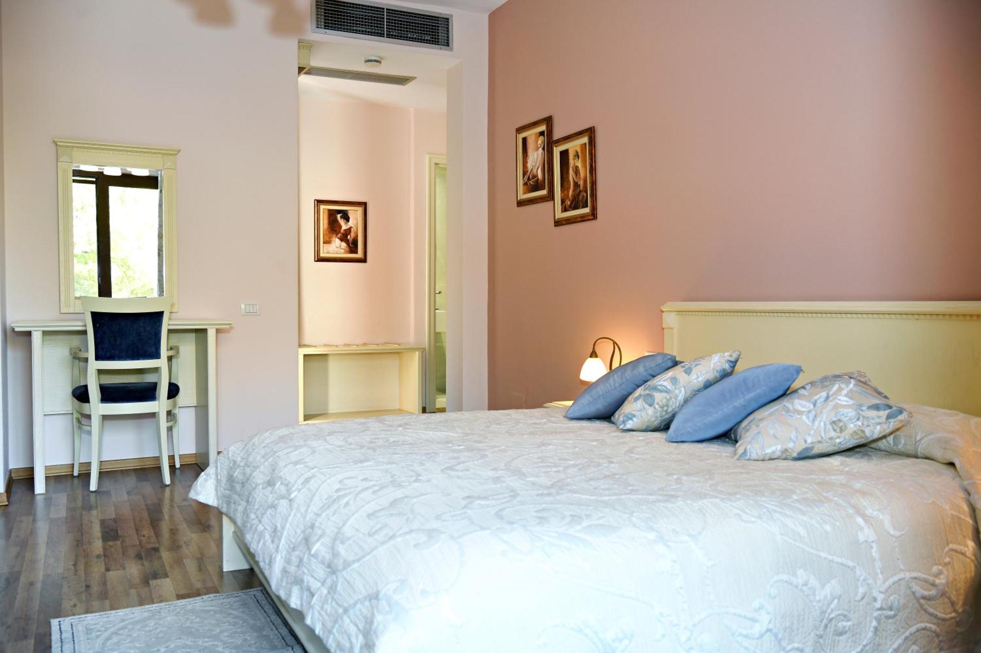 Hotel Restaurant Dreri Tiranë Ngoại thất bức ảnh